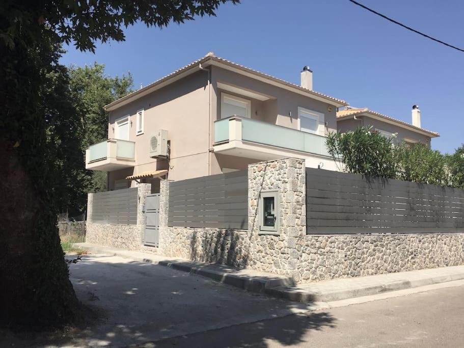Villa Oleander Agios Nikolaos Loutra Edipsou Eksteriør billede