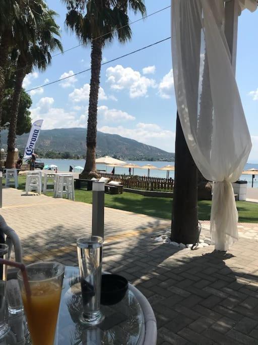 Villa Oleander Agios Nikolaos Loutra Edipsou Eksteriør billede